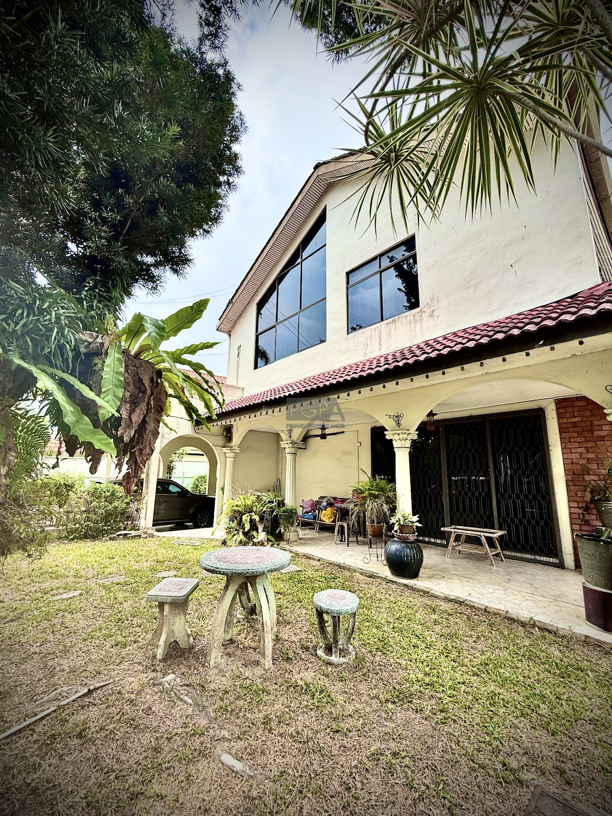 A Park-View Double-Storey Bungalow in Minden Heights.