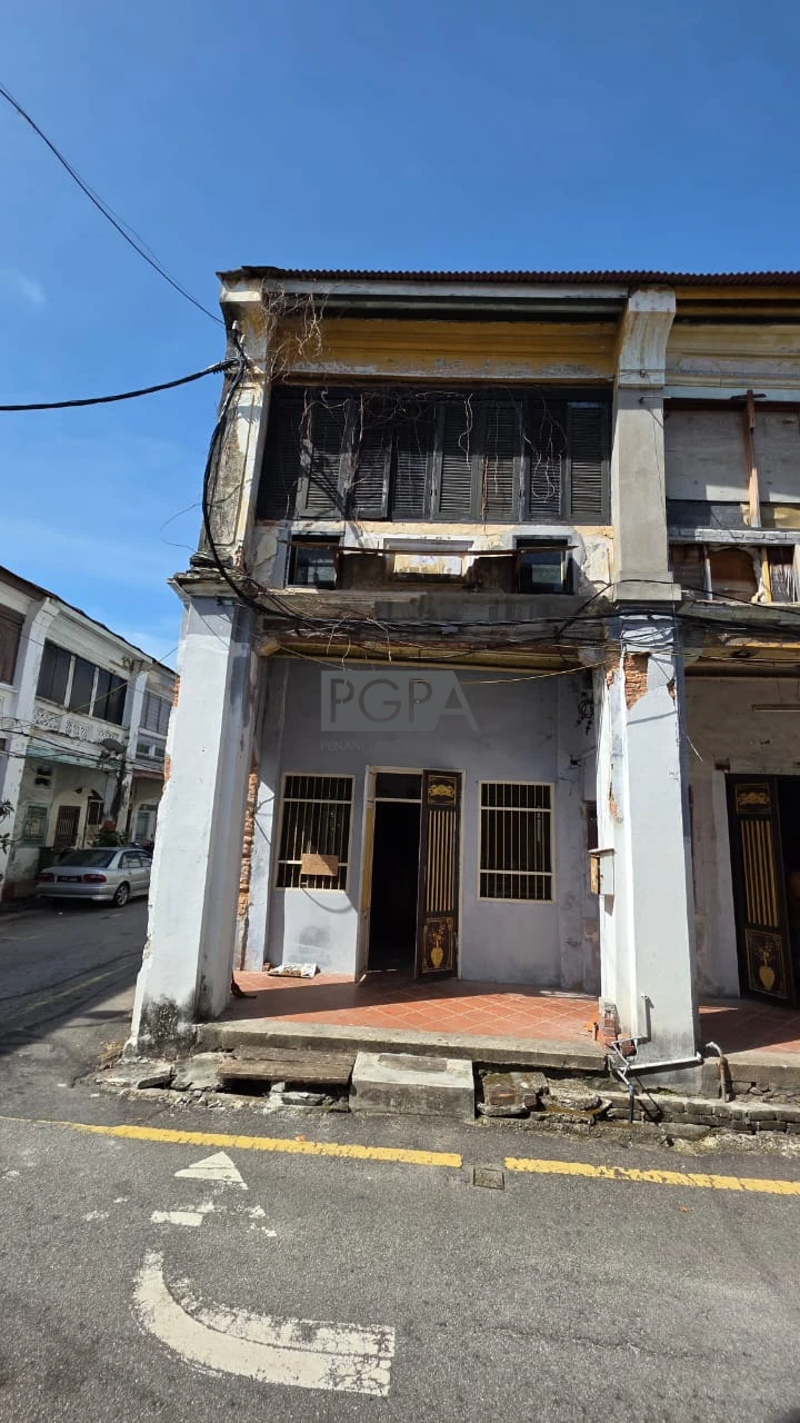 End-Lot Heritage Shophouse on Carnarvon Lane in George Town UNESCO World Heritage Site.