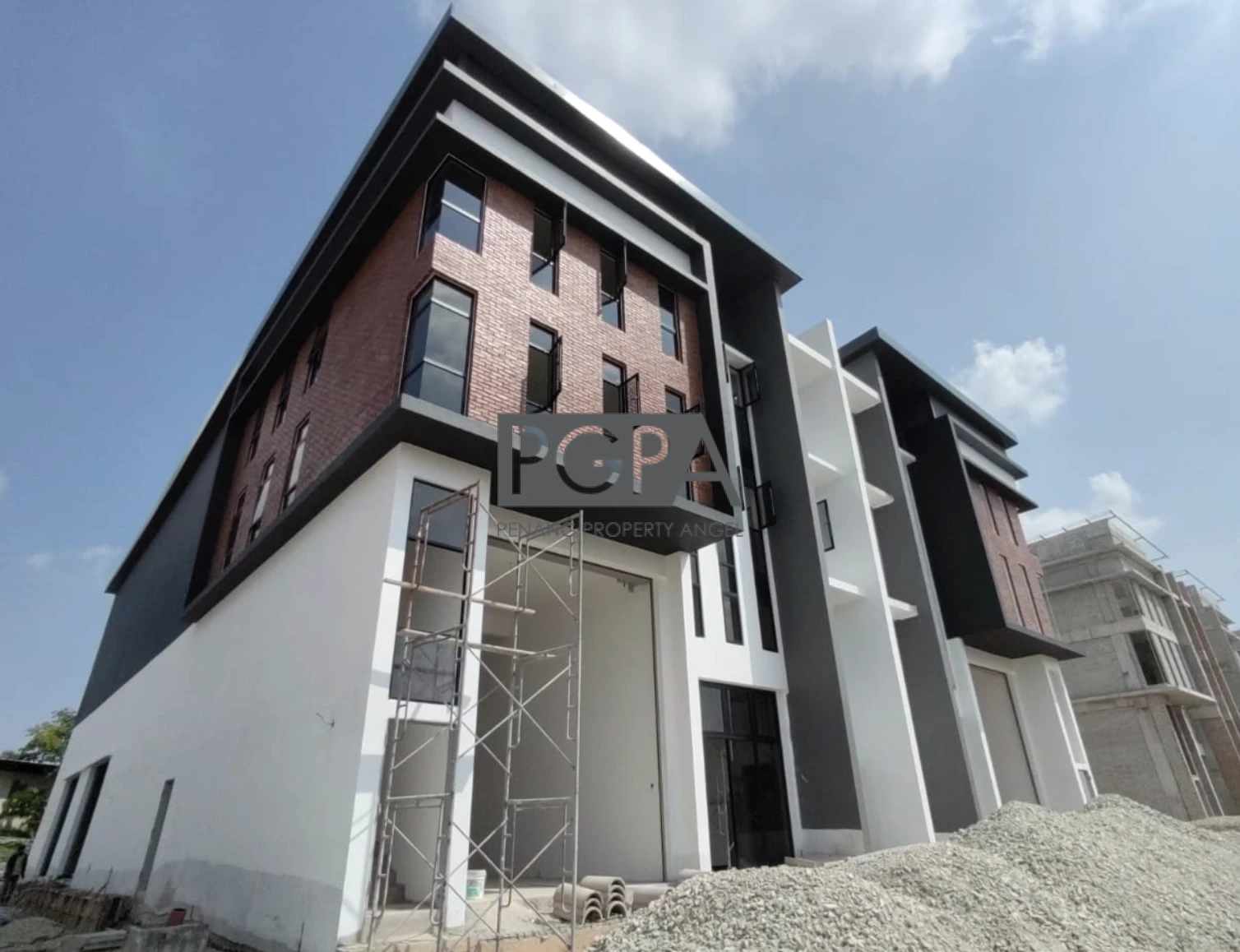 3-Storey Semi-Detached Light Industrial Units with Lift | Permatang Tinggi, Bukit Mertajam.